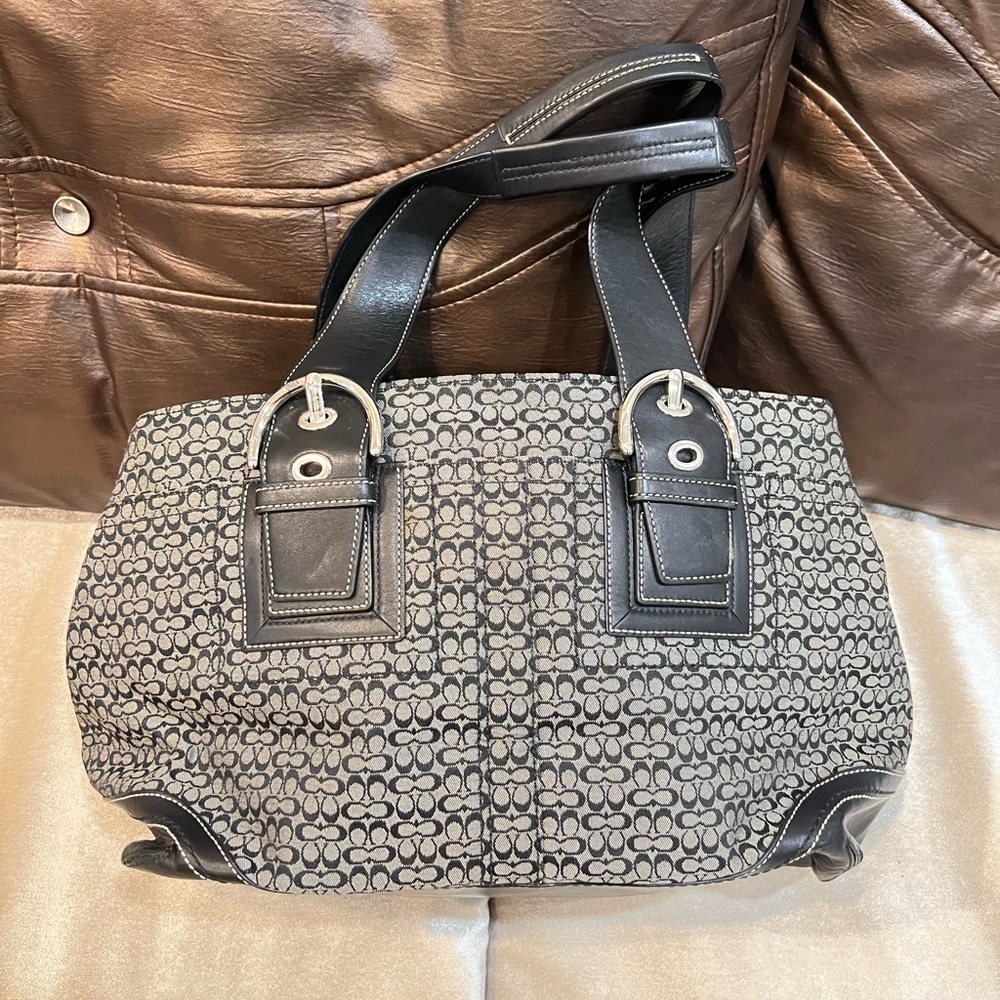 Vintage Coach Canvas Shoulder Bag Black/Silver w/ zip in Excellent Condition
